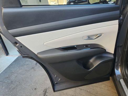 New 2026 Hyundai Tucson Limited FWD image 24