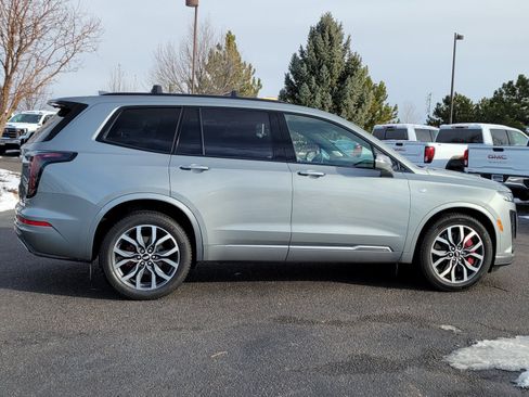 Used 2023 Cadillac XT6 Sport w/ Technology Package image 2