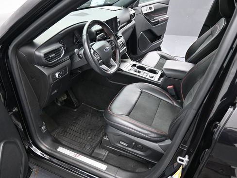 Used 2022 Ford Explorer ST-Line w/ Class IV Trailer Tow Package AWD/4WD image 11