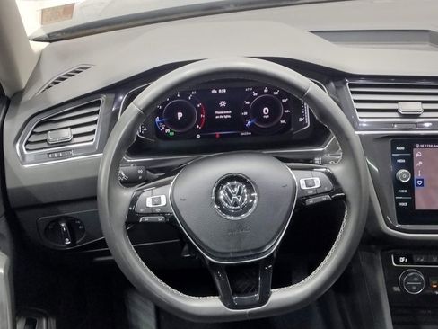 Used 2021 Volkswagen Tiguan SEL image 39
