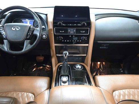 Used 2023 INFINITI QX80 Sensory w/ All-Season Package AWD/4WD image 18