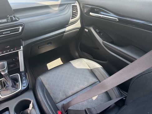 Used 2022 Kia Seltos SX w/ Sunroof Package AWD/4WD image 25