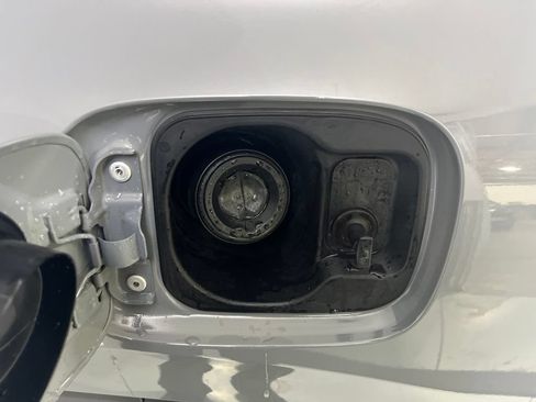 Used 2025 Honda HR-V Sport image 42