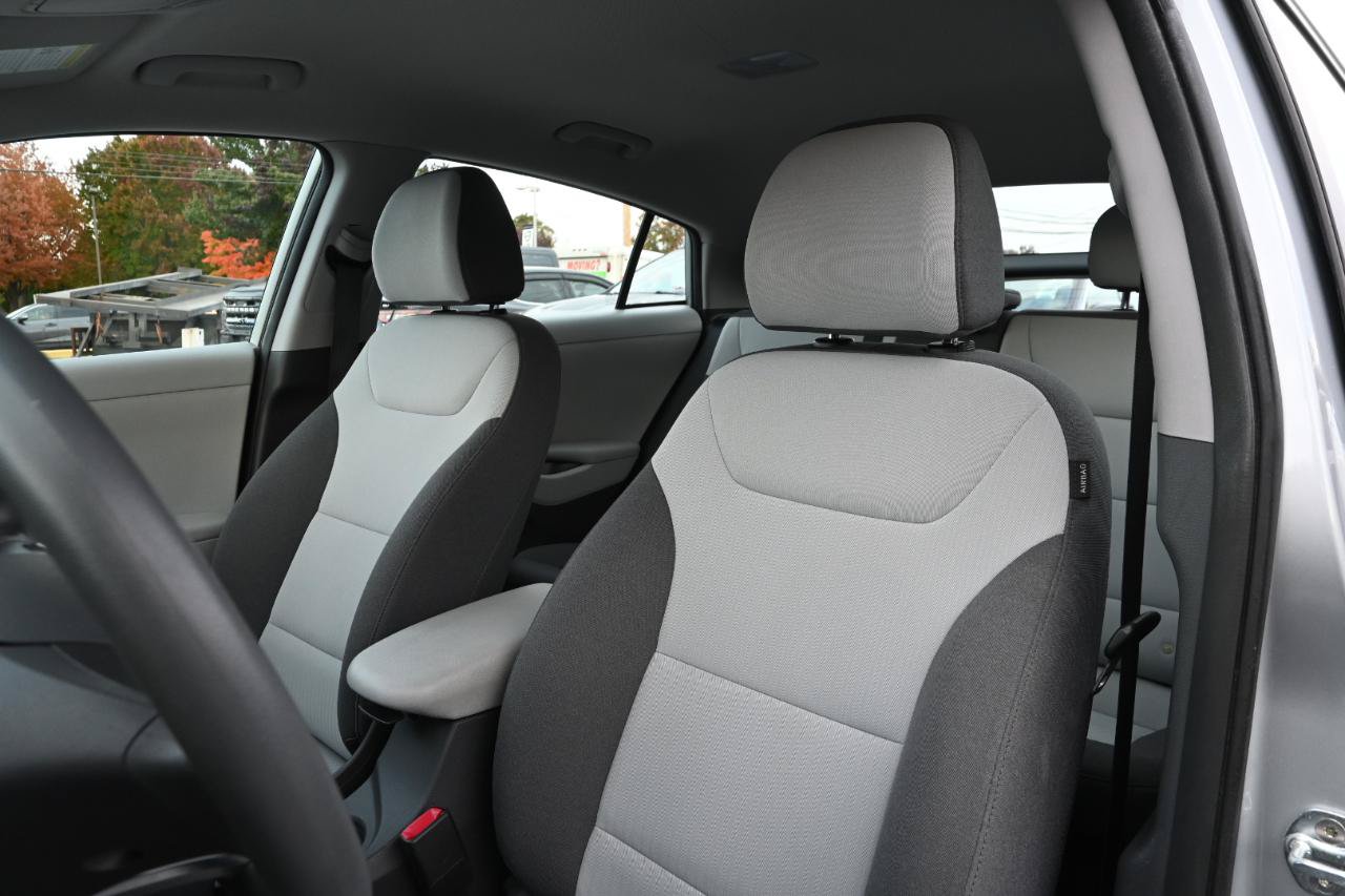 Used 2020 Hyundai Ioniq Blue FWD image 15