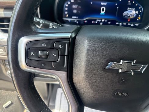Used 2022 Chevrolet Suburban Z71 AWD/4WD image 14