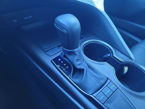 Used 2023 Toyota Camry SE image 15