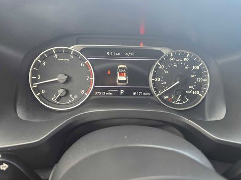 Used 2023 Nissan Rogue SV image 26