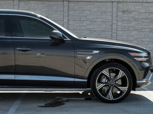 Used 2025 Genesis GV80 3.5T Prestige AWD/4WD image 11