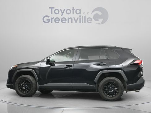 Used 2025 Toyota RAV4 XLE image 6