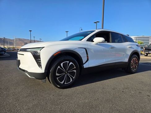 Used 2024 Chevrolet Blazer EV LT AWD/4WD image 2