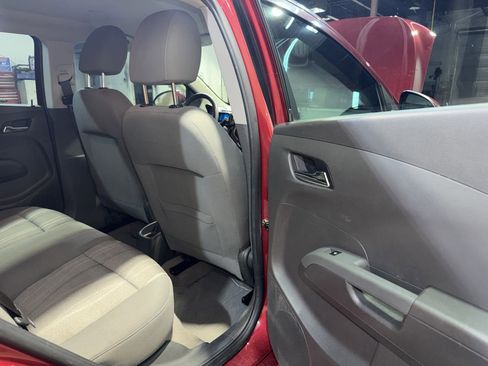 Used 2014 Chevrolet Sonic LT image 24
