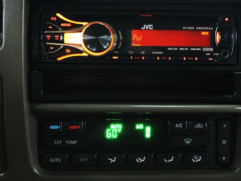 Used 2002 Ford Excursion Limited AWD/4WD image 15