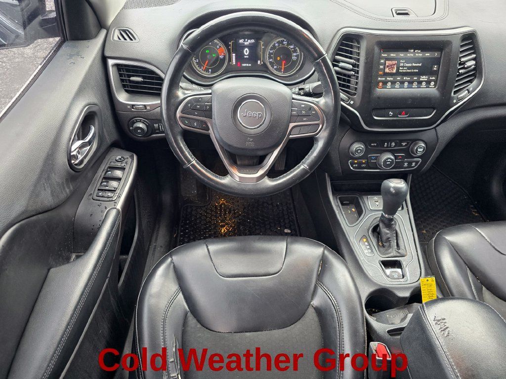 Used 2019 Jeep Cherokee Latitude Plus w/ Cold Weather Group FWD image 18