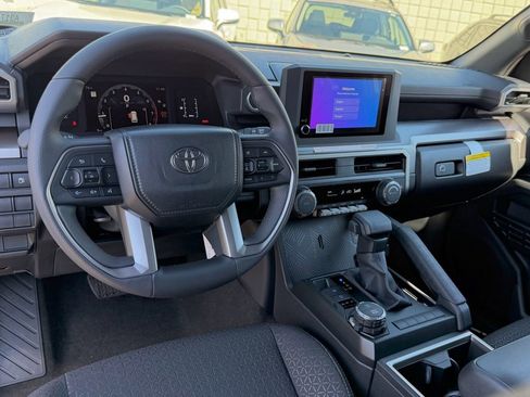 New 2026 Toyota 4Runner SR5 image 28