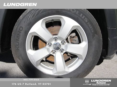 Used 2020 Jeep Compass Latitude w/ Cold Weather Group AWD/4WD image 35