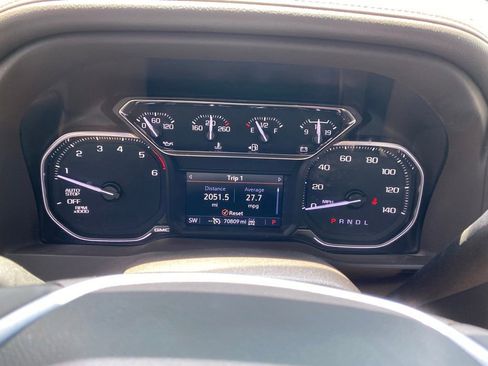 Used 2022 GMC Sierra 1500 SLT w/ SLT Premium Package AWD/4WD image 19