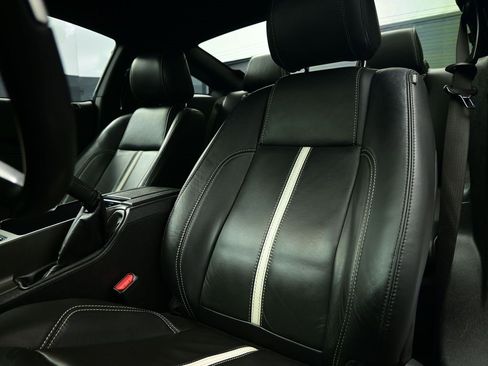 Used 2013 Ford Mustang GT Premium w/ GT Track Pkg image 7