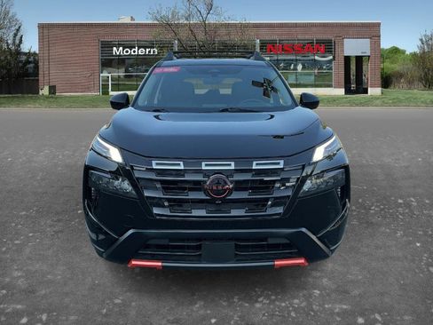 Certified 2025 Nissan Rogue SV AWD/4WD image 6