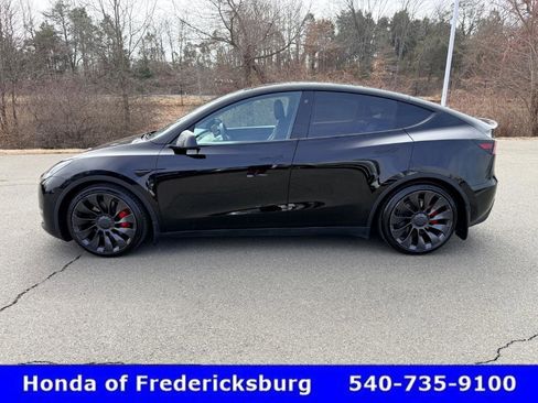 Used 2022 Tesla Model Y Performance image 3