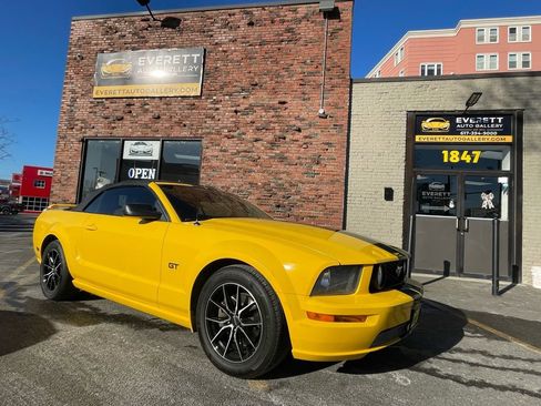 Used 2005 Ford Mustang GT Premium image 1