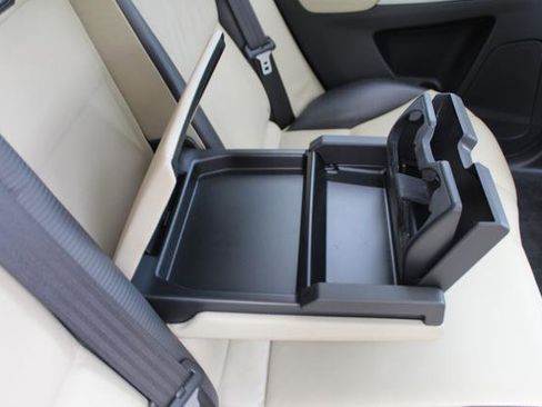 Used 2012 Volvo XC60 T6 R-Design image 30