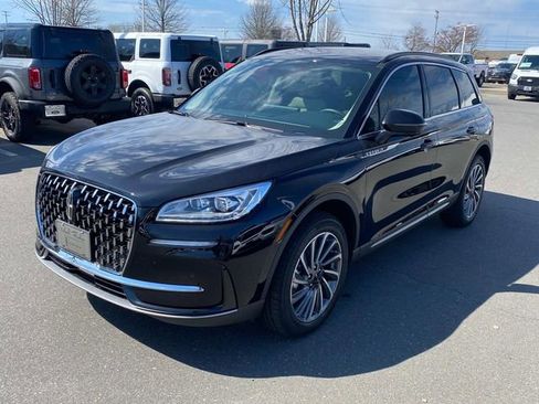 New 2026 Lincoln Corsair Reserve w/ Towing Package image 3