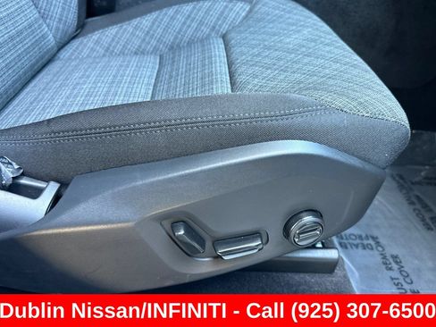 Used 2023 Volvo XC60 B5 Core w/ Protection Package Premier FWD image 23