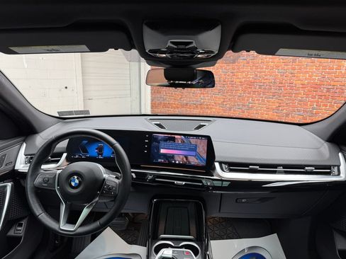 Used 2026 BMW X2 xDrive28i AWD/4WD image 11