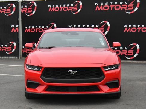 Used 2024 Ford Mustang Premium image 2