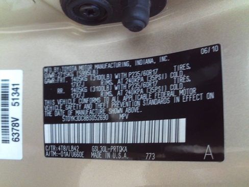 Used 2011 Toyota Sienna XLE image 23