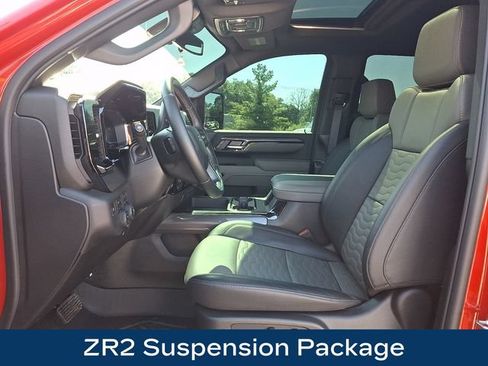 Used 2025 Chevrolet Silverado 2500 ZR2 AWD/4WD image 2