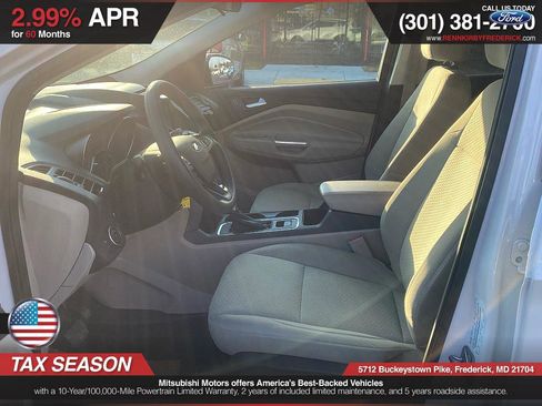 Used 2017 Ford Escape SE w/ Equipment Group 201A image 11