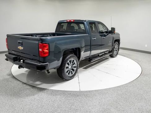 Used 2017 Chevrolet Silverado 1500 W/T AWD/4WD image 28