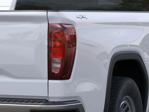 New 2026 GMC Sierra 1500 Pro AWD/4WD image 11