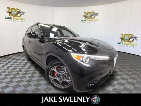 Used 2022 Alfa Romeo Stelvio Ti image 10