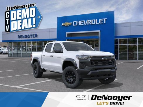 New 2026 Chevrolet Colorado Trail Boss AWD/4WD image 1