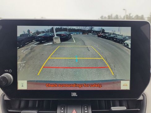 Used 2023 Toyota RAV4 XLE Premium image 17