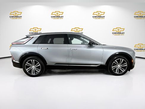 Used 2024 Cadillac Lyriq Luxury RWD image 9