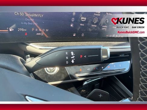 Used 2024 Buick Envision Preferred AWD/4WD image 17