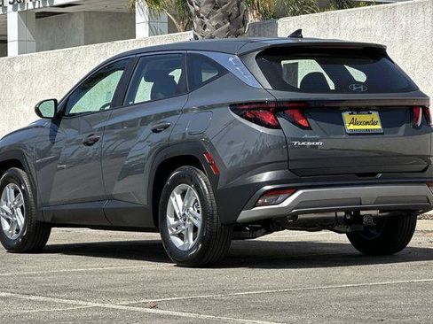 Certified 2026 Hyundai Tucson SE FWD image 6
