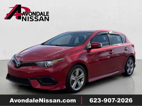 Used 2018 Toyota Corolla iM w/ Carpet Mat Package (TMS) FWD image 1