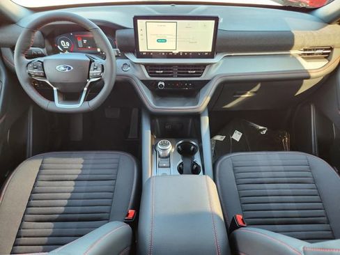 New 2026 Ford Explorer ST-Line w/ ST-Line Street Pack image 26