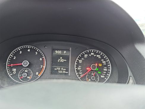 Used 2014 Volkswagen Passat 1.8T S image 9