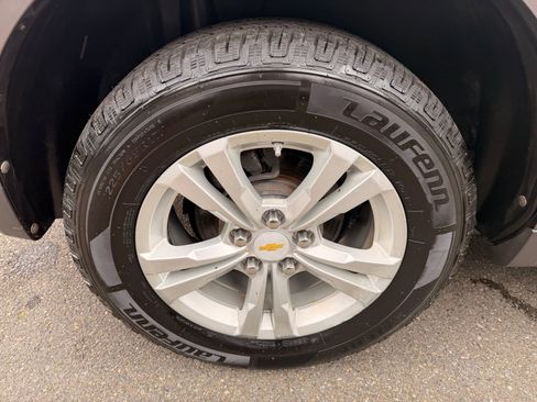 Used 2010 Chevrolet Equinox LT w/ Vehicle Interface Package image 7