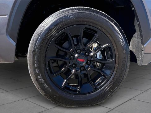 Used 2022 Toyota Tundra SR5 image 11