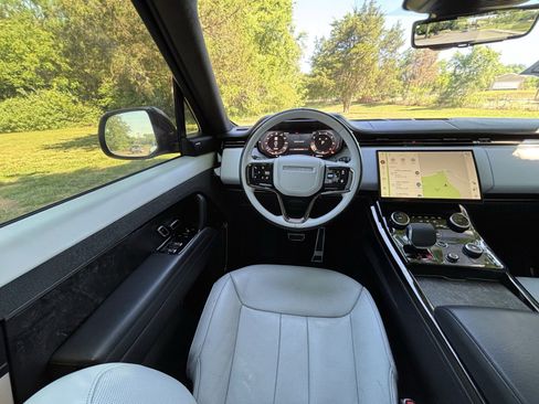 Used 2023 Land Rover Range Rover Sport First Edition AWD/4WD image 32