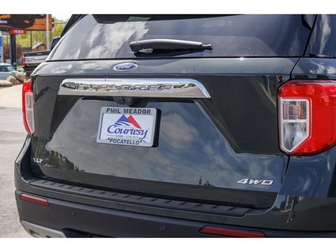 Used 2024 Ford Explorer XLT w/ Equipment Group 202A AWD/4WD image 29