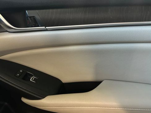 Used 2018 Honda Accord EX-L image 20
