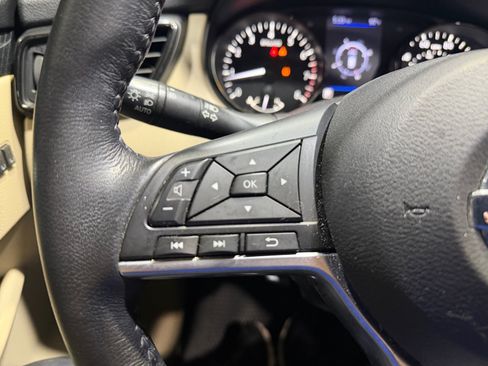 Used 2018 Nissan Rogue SL w/ Premium Package FWD image 20