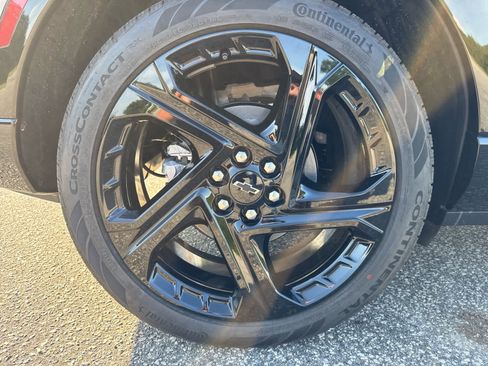 New 2025 Chevrolet Equinox EV RS w/ Active Safety Package 3 image 32